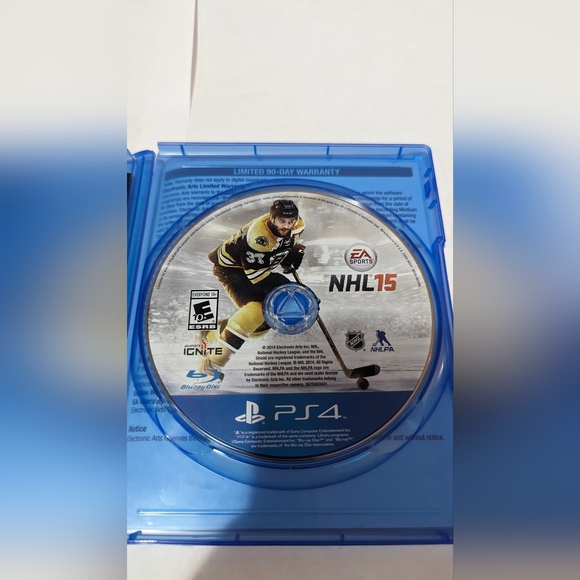 NHL 15 For PS4 Mint Condition Complete in Case - Picture 5 of 5